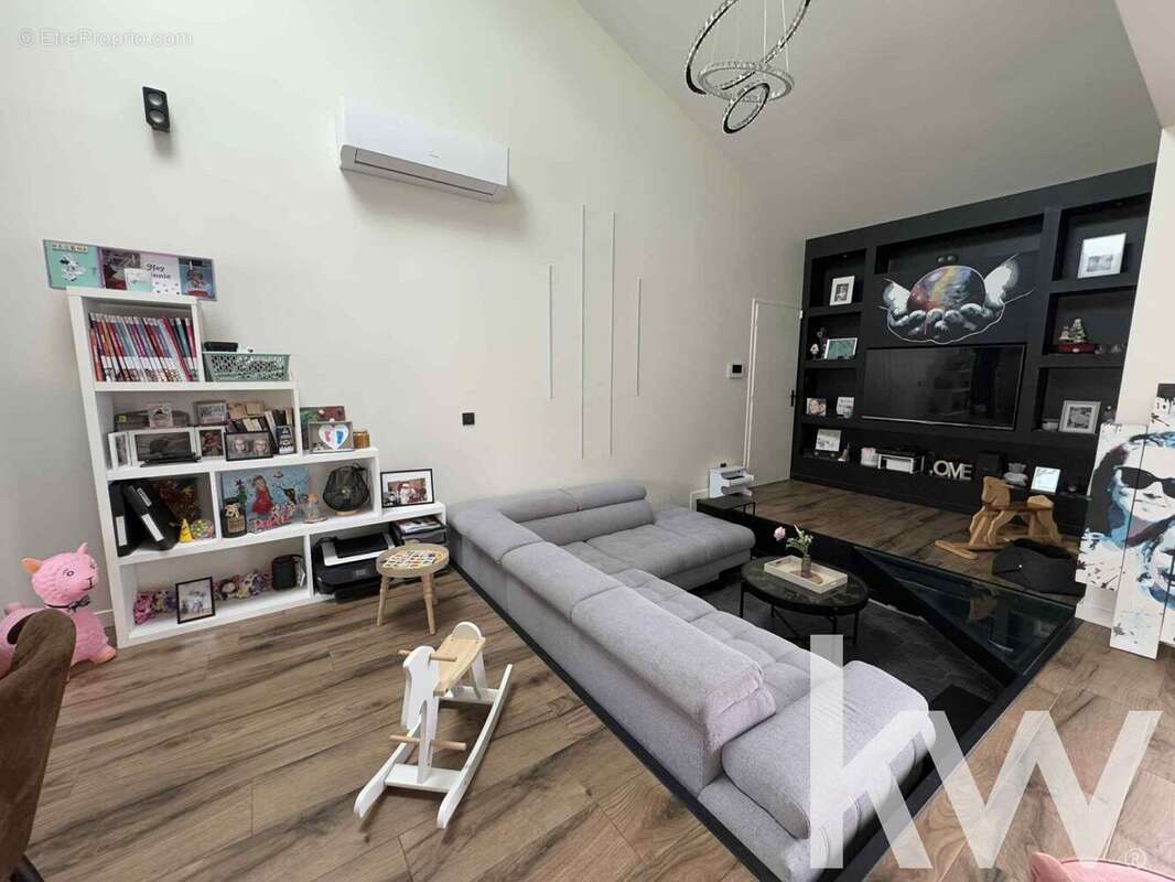 Maison à PONT-DU-CHATEAU