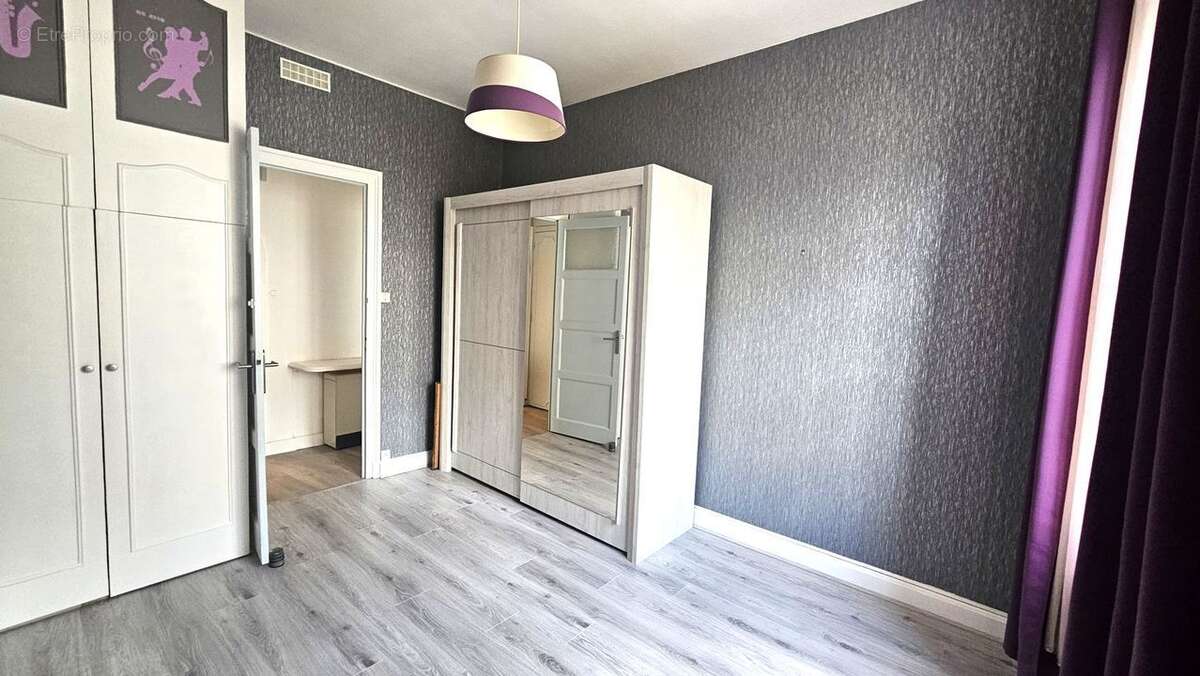 Appartement à LYON-8E