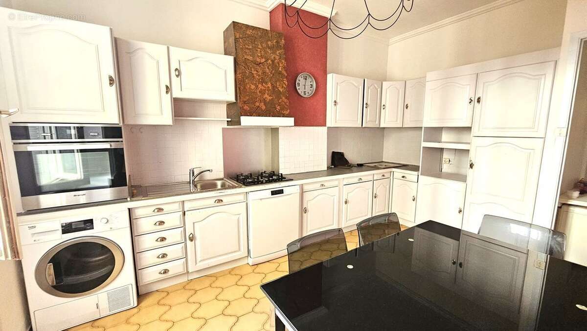 Appartement à LYON-8E