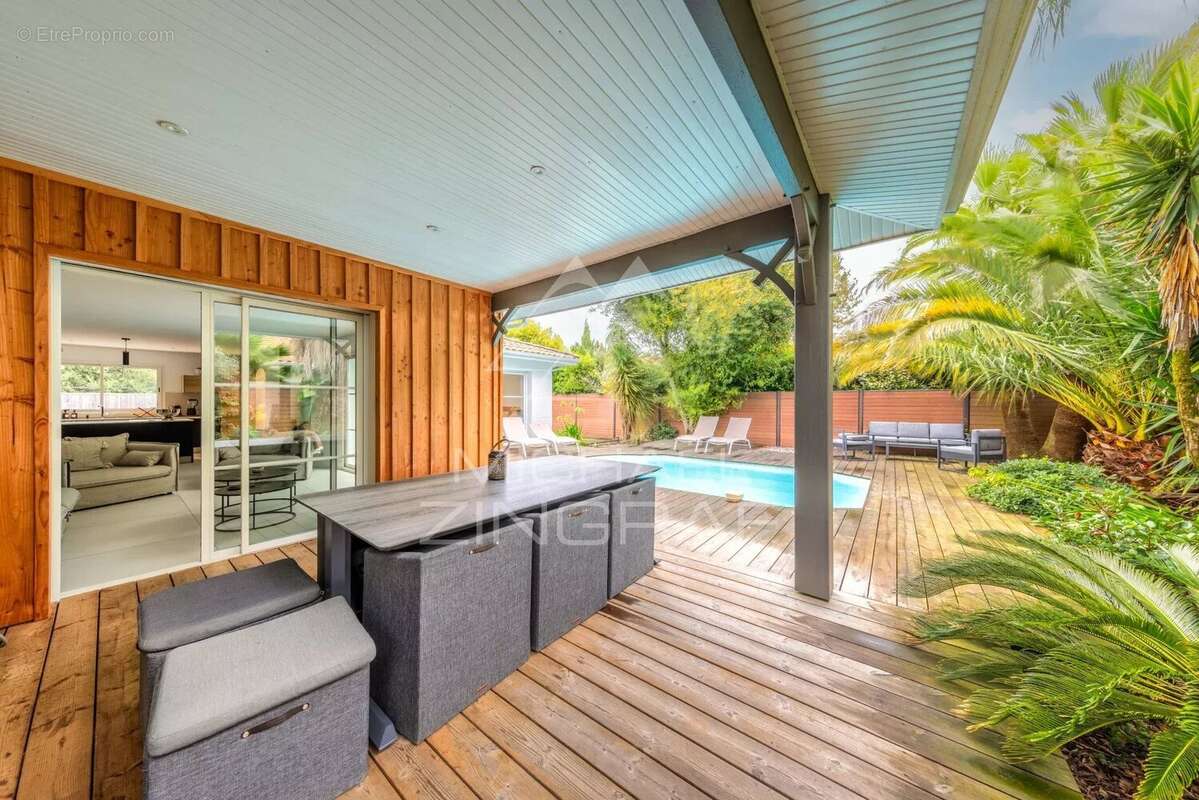 Maison à GUJAN-MESTRAS