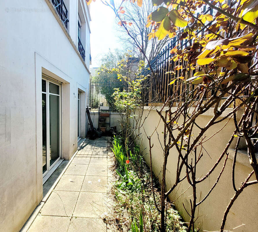 Appartement à BOURG-LA-REINE