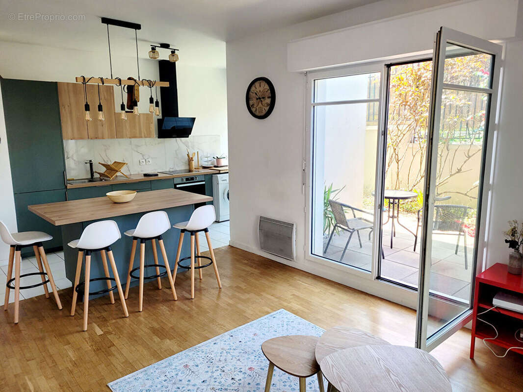 Appartement à BOURG-LA-REINE