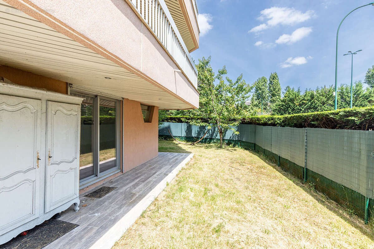 Appartement à VERRIERES-LE-BUISSON