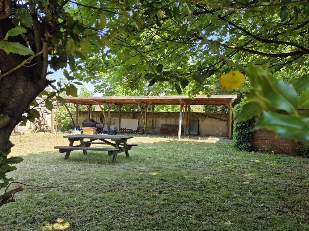 Maison à BEAUNE-LA-ROLANDE