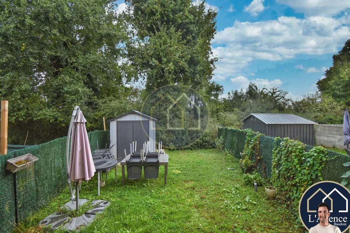 Maison à MONDONVILLE-SAINT-JEAN