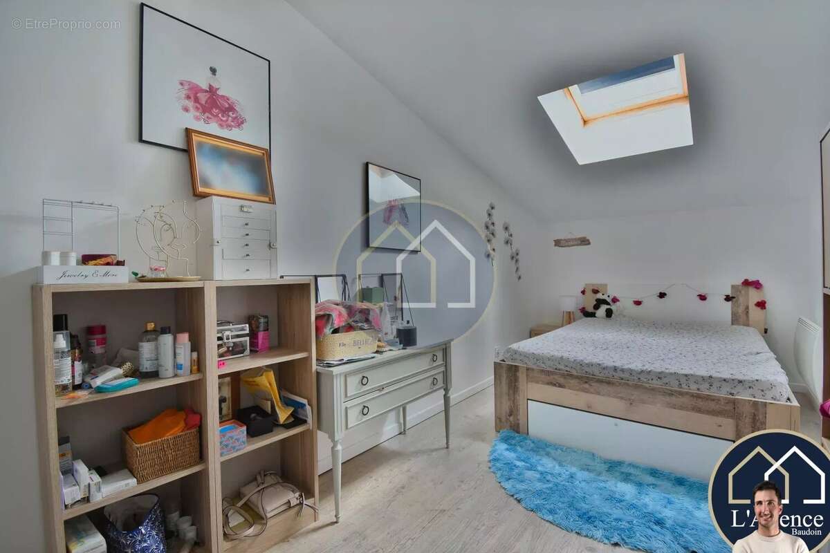 Maison à MONDONVILLE-SAINT-JEAN