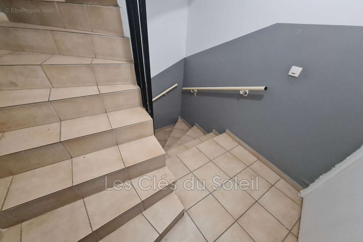 Appartement à CUERS