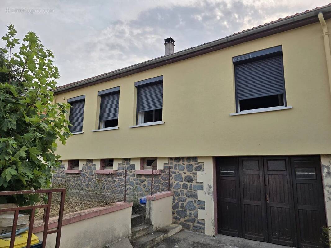 Maison à SAINTE-FLORINE