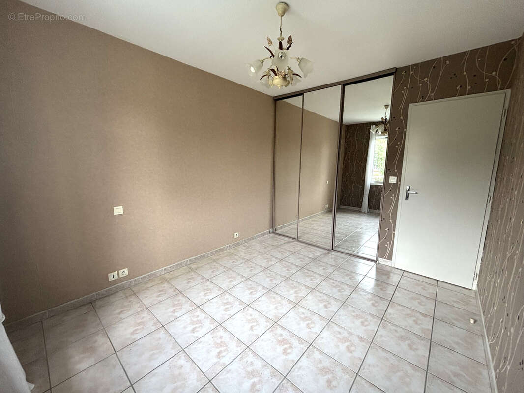 Maison à LABRUGUIERE