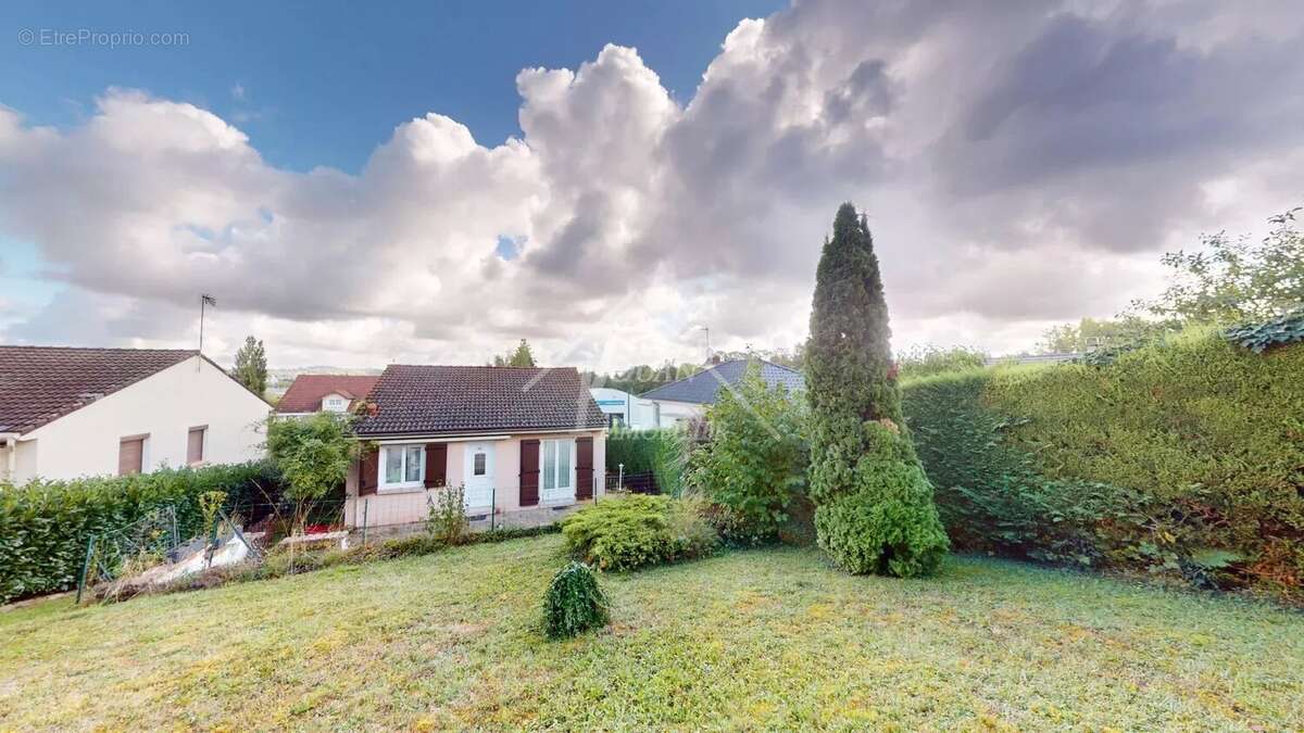 Maison à BELLERIVE-SUR-ALLIER