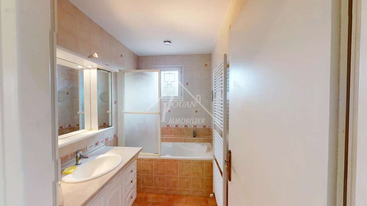 Maison à BELLERIVE-SUR-ALLIER