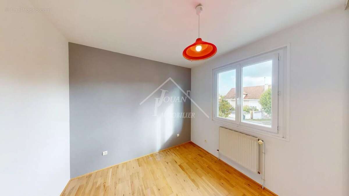 Maison à BELLERIVE-SUR-ALLIER