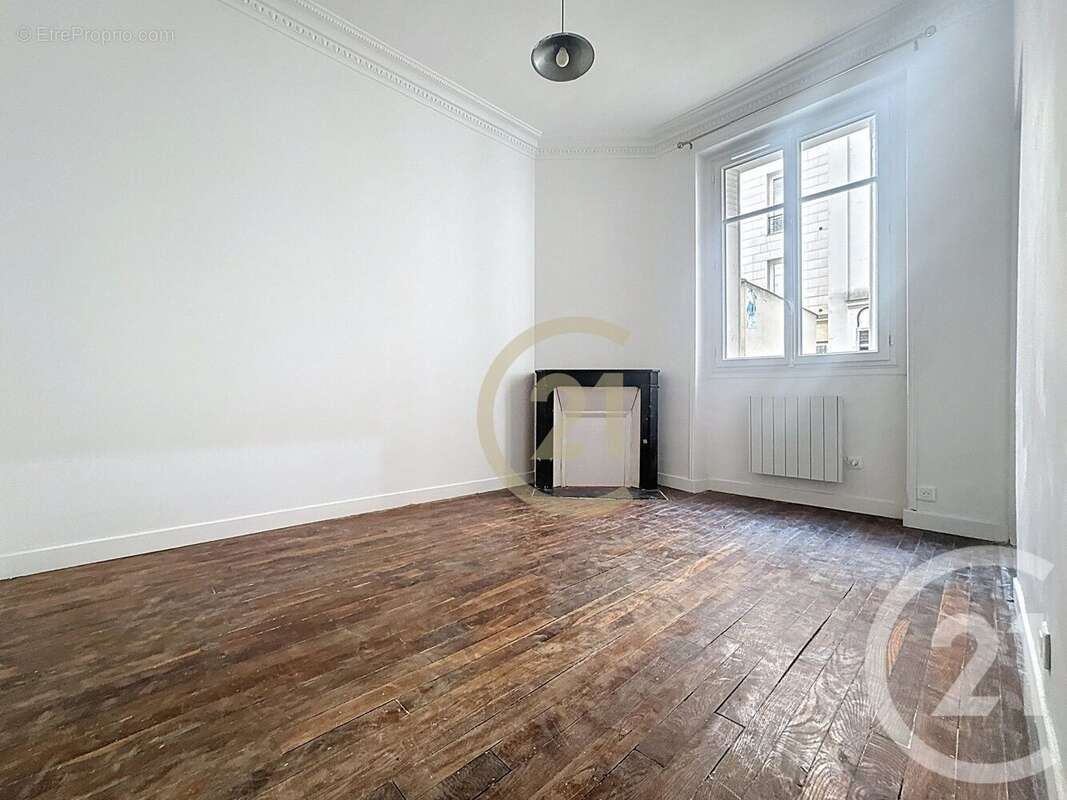 Appartement à PARIS-20E