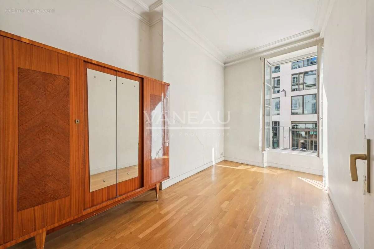 Appartement à PARIS-9E