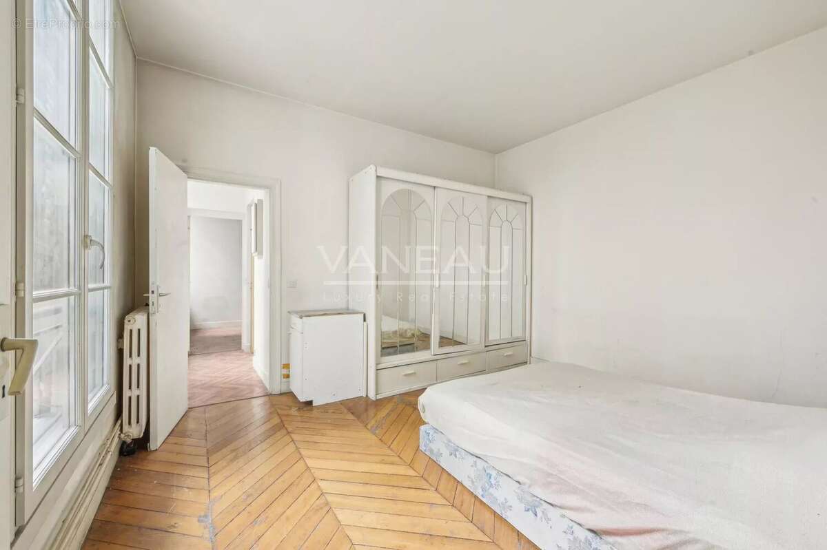 Appartement à PARIS-9E