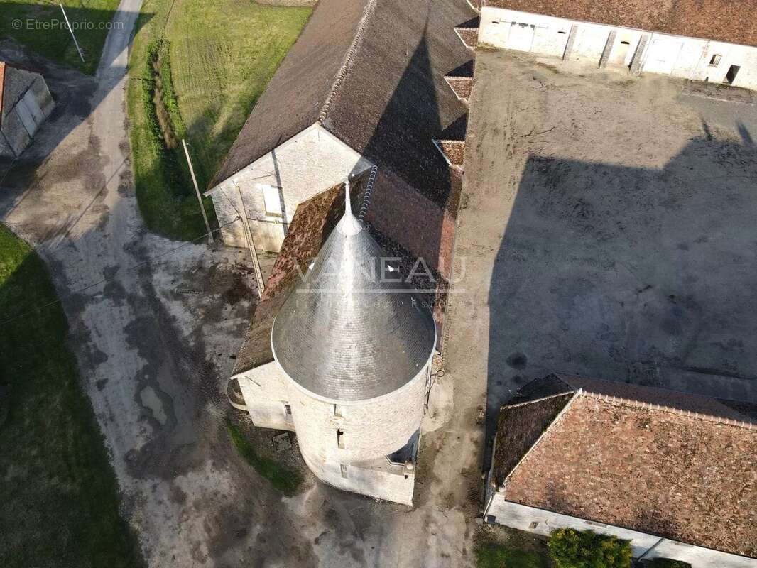 Maison à LA CHAPELLE-GAUTHIER