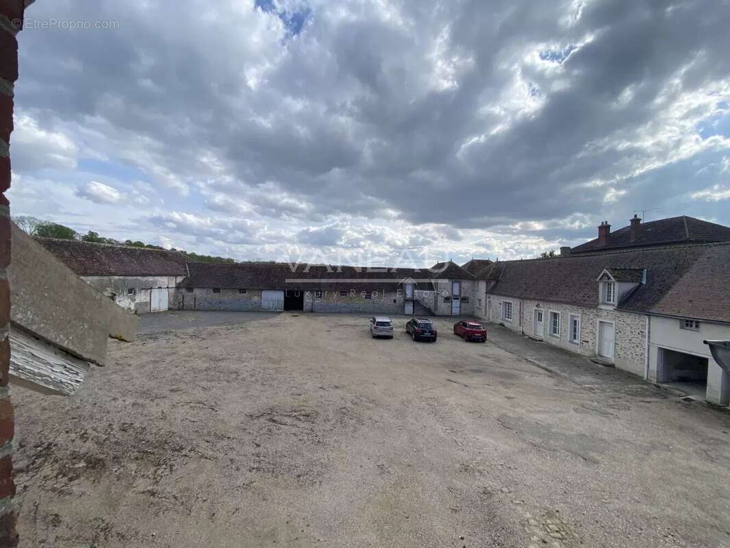 Maison à LA CHAPELLE-GAUTHIER