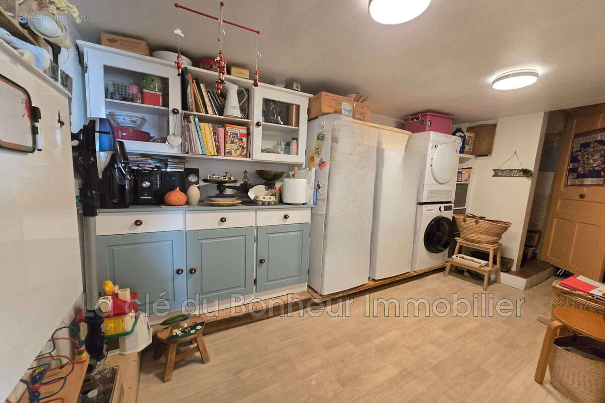 Maison à GREOUX-LES-BAINS