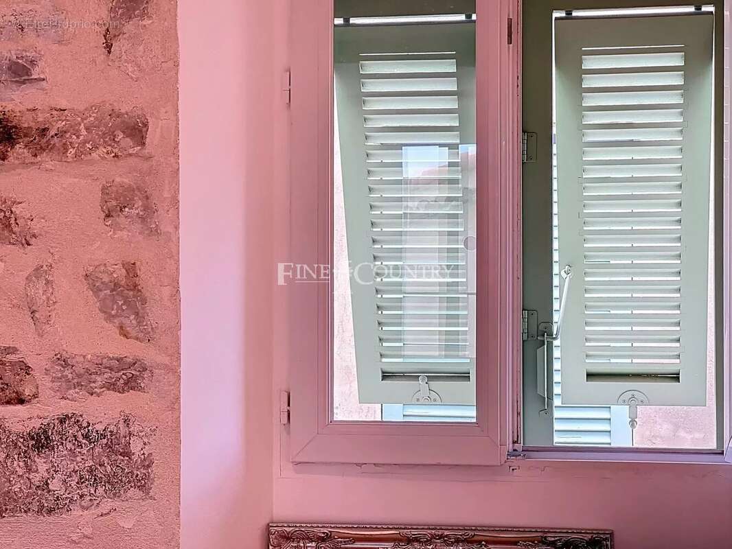 Appartement à MOUGINS