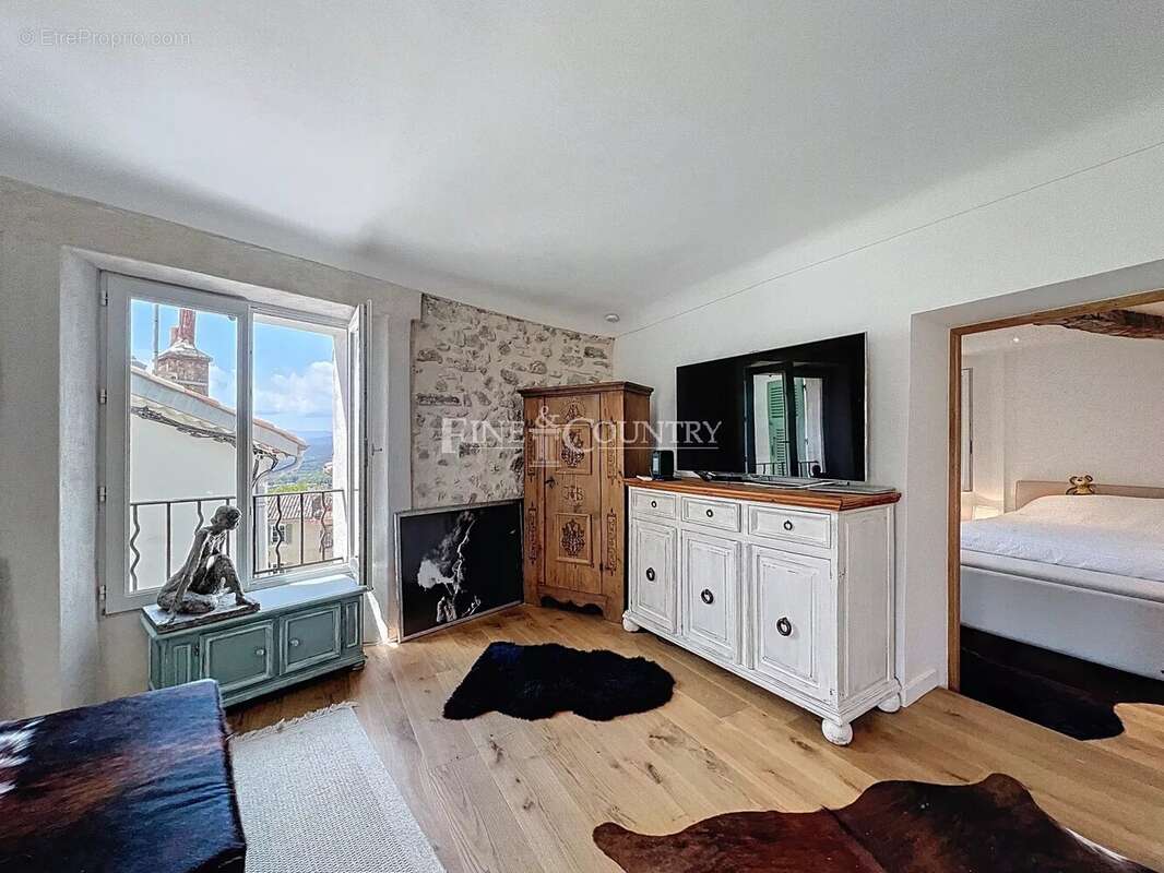 Appartement à MOUGINS