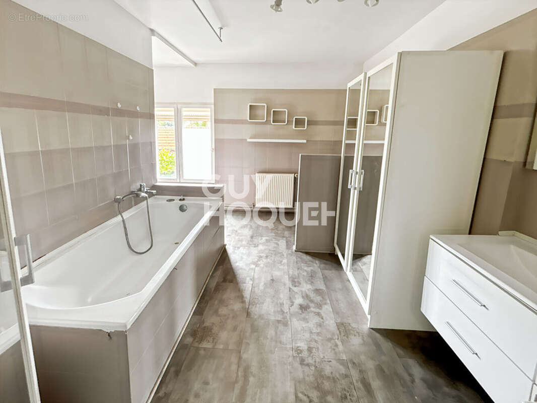 Maison à ROZAY-EN-BRIE