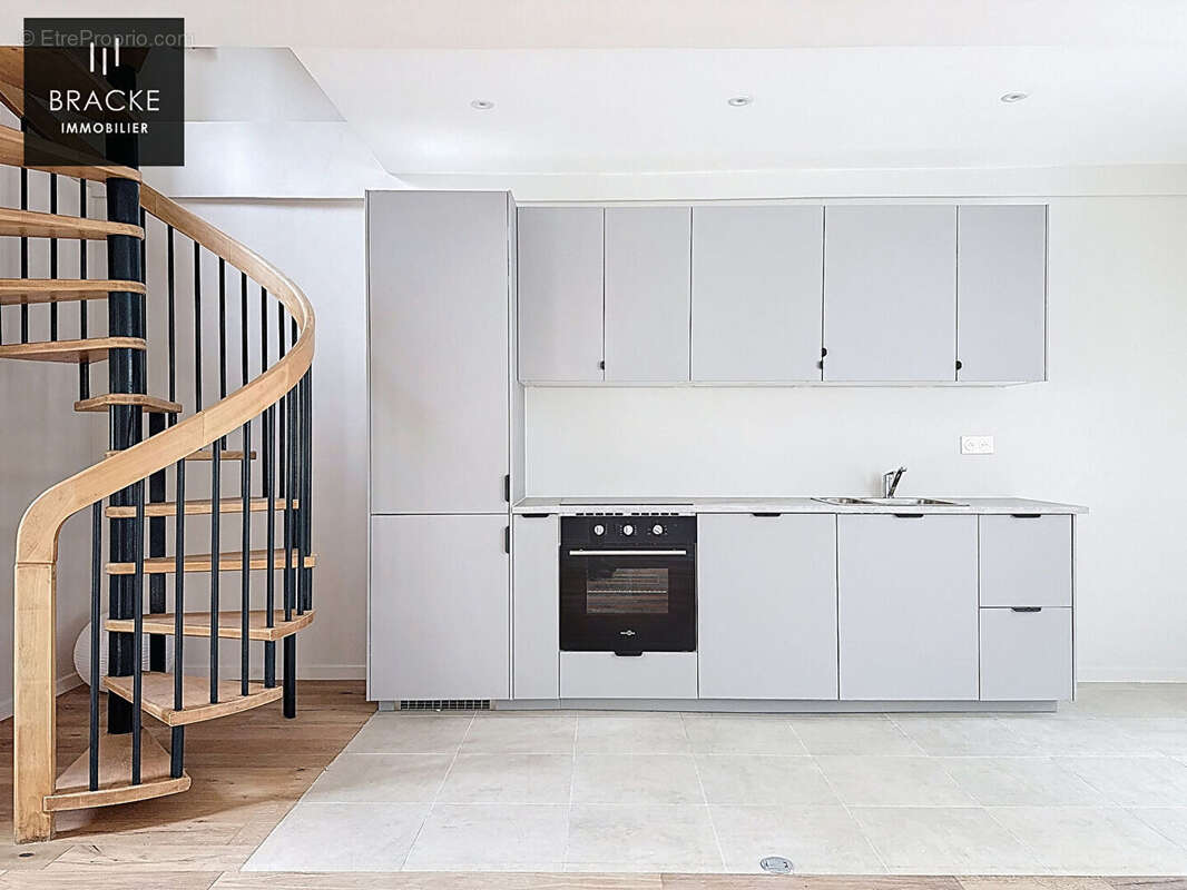 Maison à COURBEVOIE