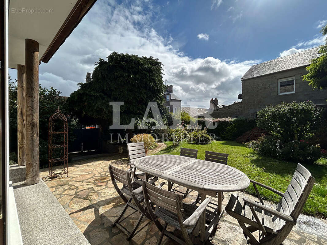 Maison à LA FERTE-MACE