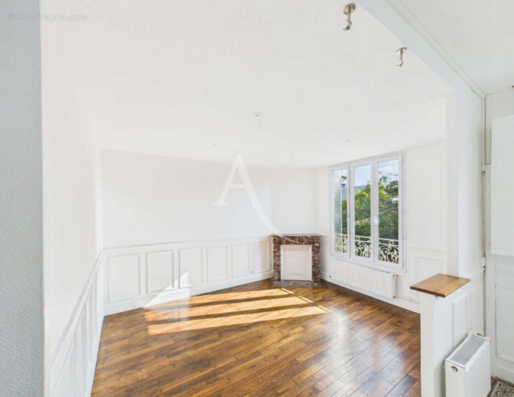 Maison à VAIRES-SUR-MARNE