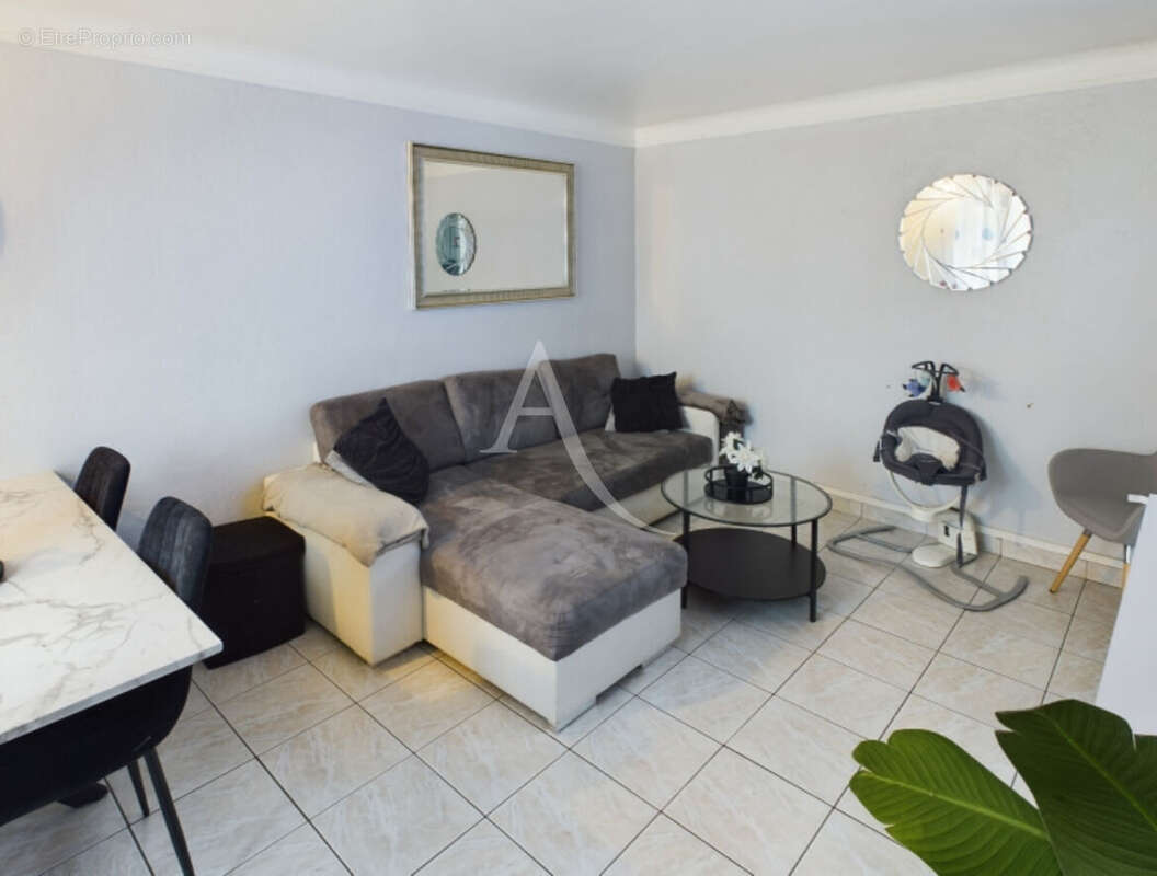 Maison à VAIRES-SUR-MARNE