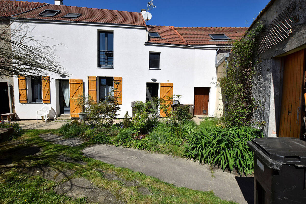 Maison à GOMETZ-LA-VILLE