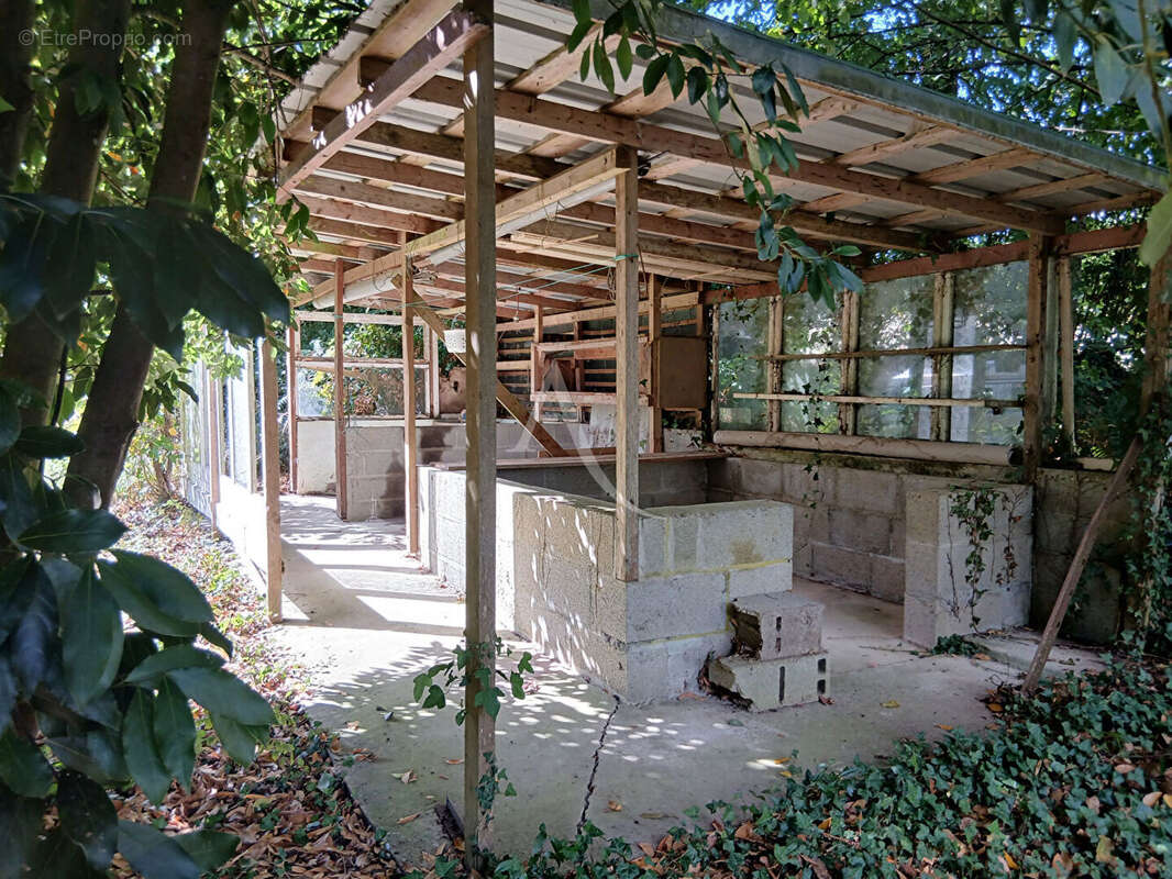 Terrain à BOUILLE-MENARD