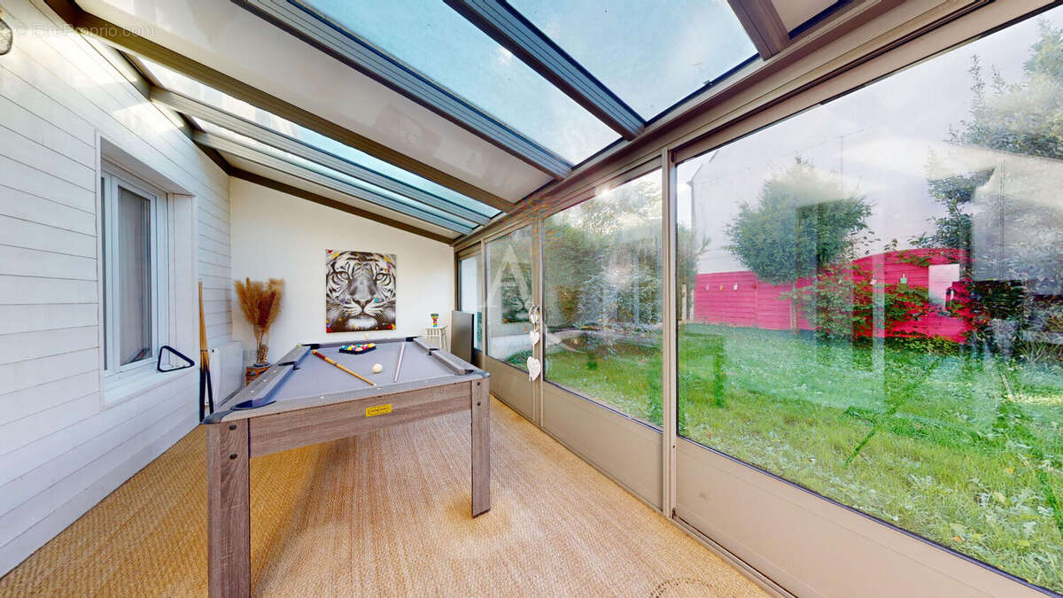 Maison à VILLENEUVE-SAINT-DENIS