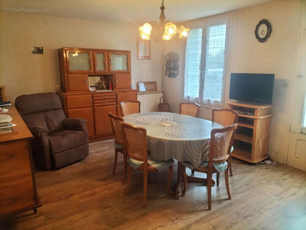 Maison à TONNAY-CHARENTE