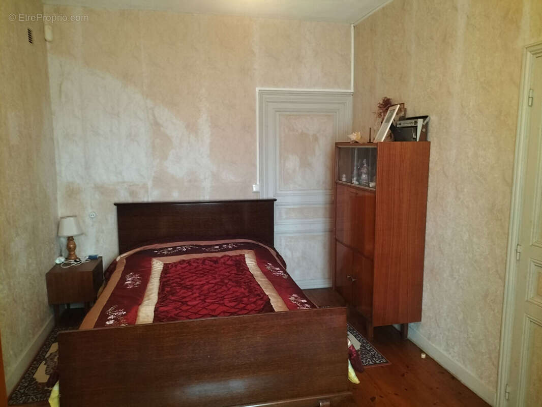 Maison à TONNAY-CHARENTE