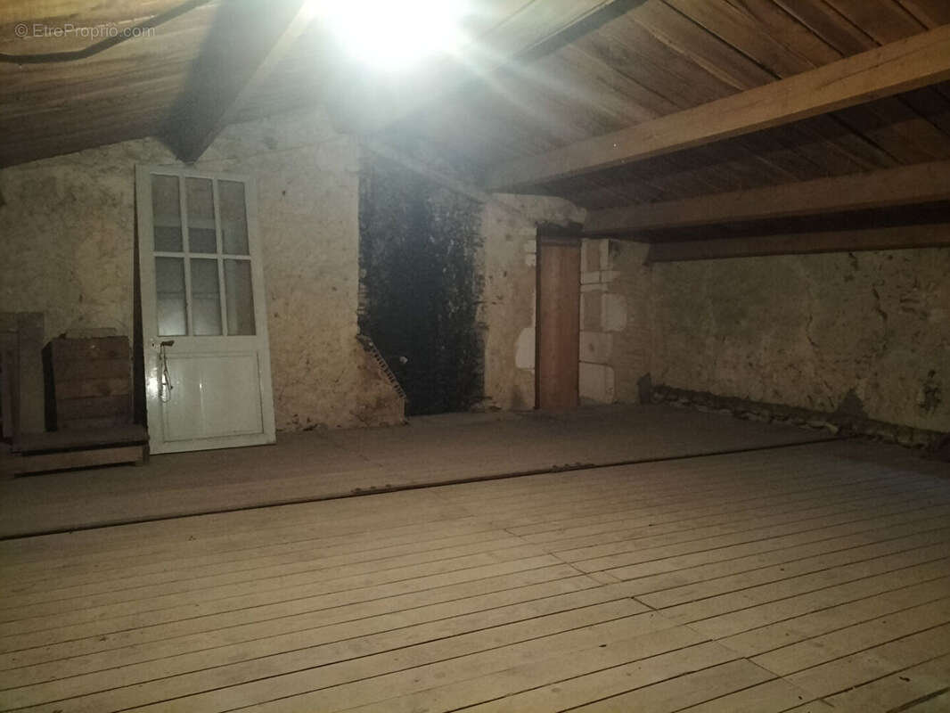 Maison à TONNAY-CHARENTE