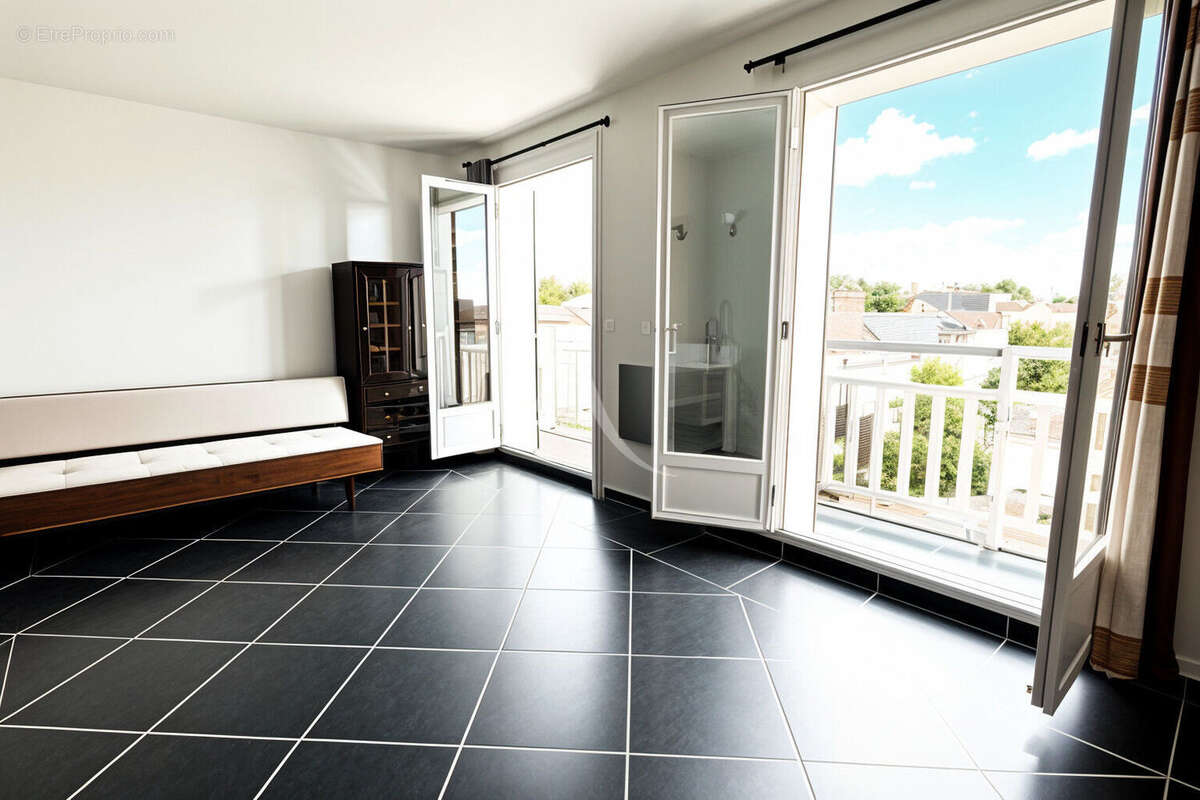 Appartement à BAILLY-ROMAINVILLIERS