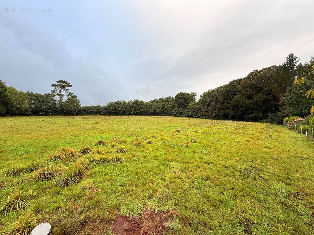 Terrain à GOUESNACH