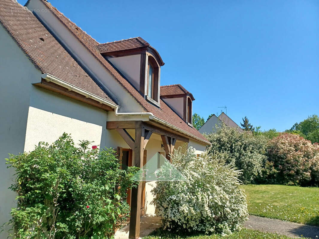 Maison à MAREIL-SUR-MAULDRE