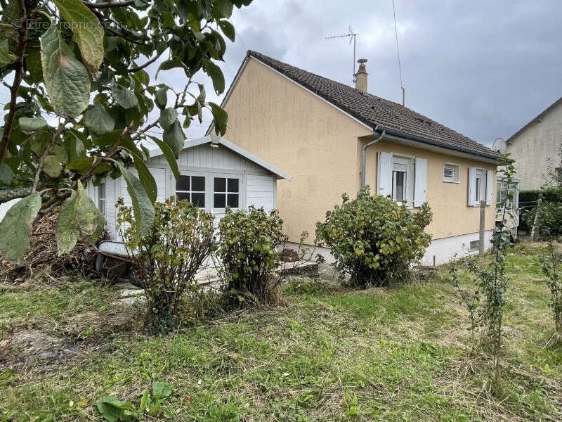 Maison à AUTHON-DU-PERCHE