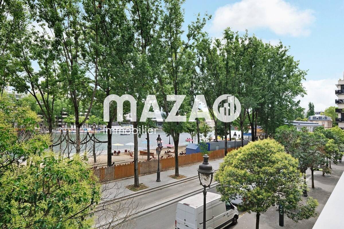 Appartement à PARIS-19E