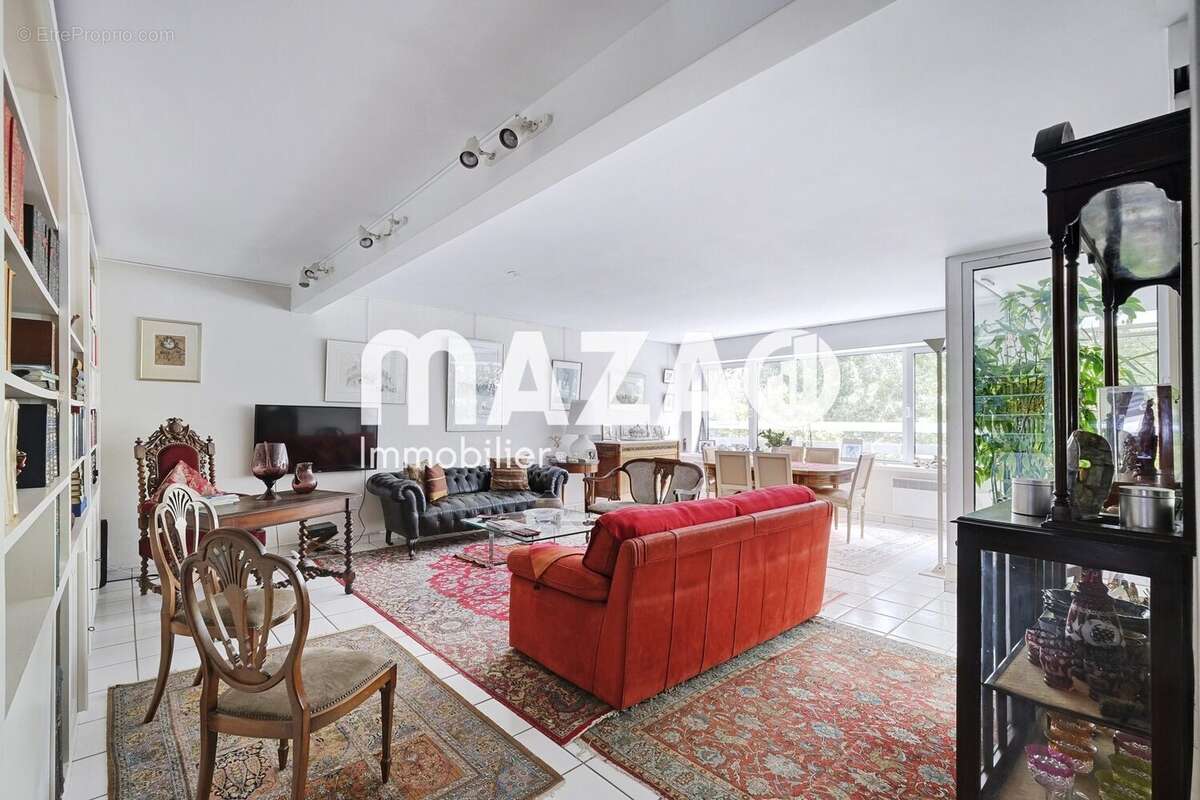 Appartement à PARIS-19E