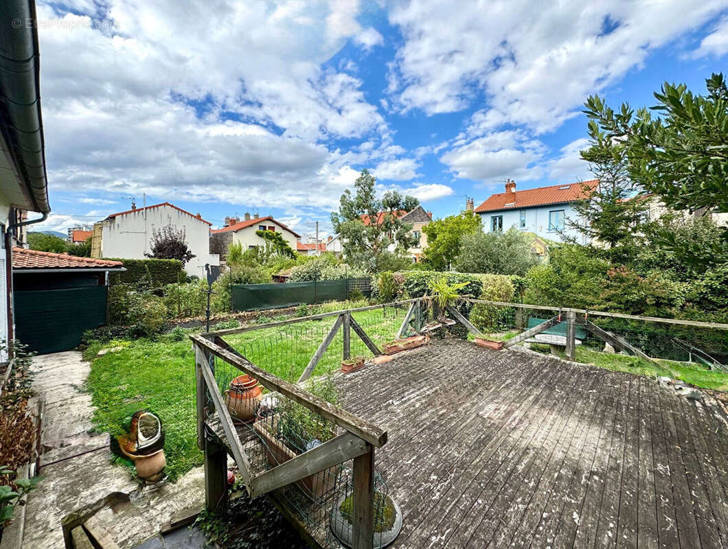 Maison à CLERMONT-FERRAND