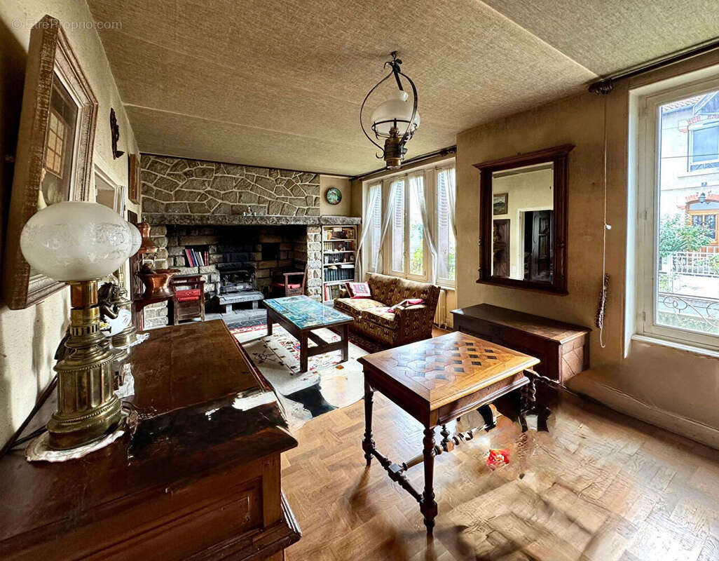 Maison à CLERMONT-FERRAND