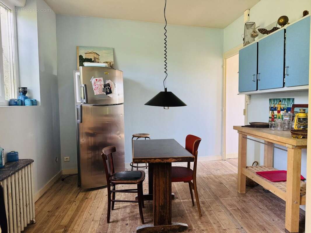 Maison à MORTAGNE-SUR-GIRONDE