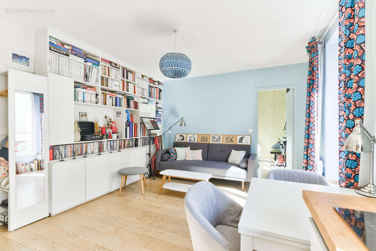 Appartement à PARIS-19E