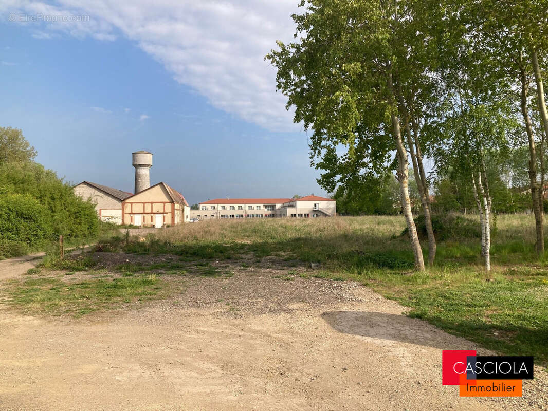 Terrain à GIRAUMONT