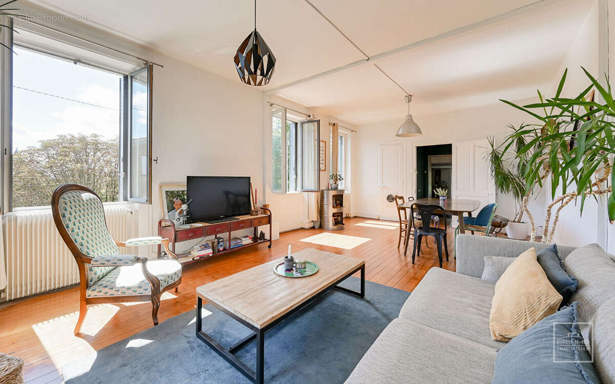 Maison à SAINT-CYR-AU-MONT-D&#039;OR