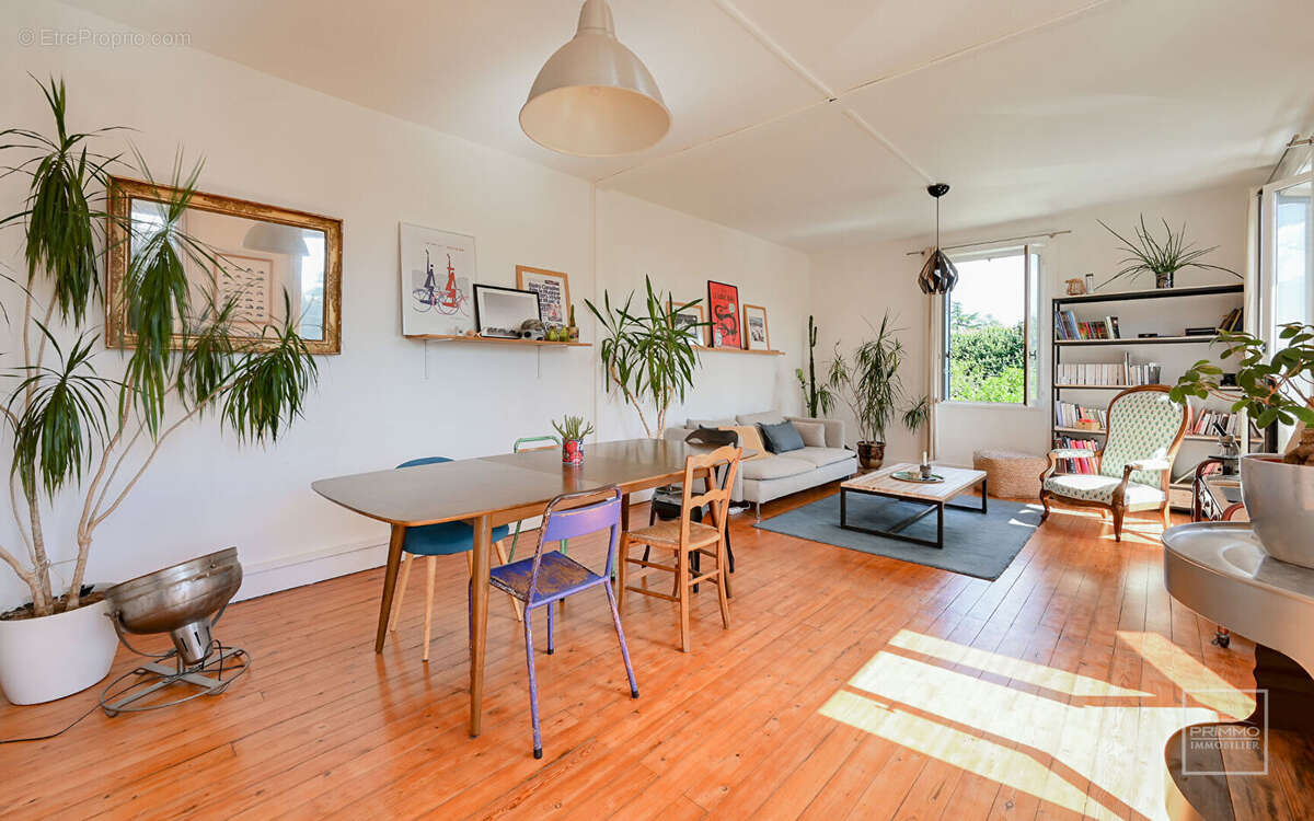 Maison à SAINT-CYR-AU-MONT-D&#039;OR