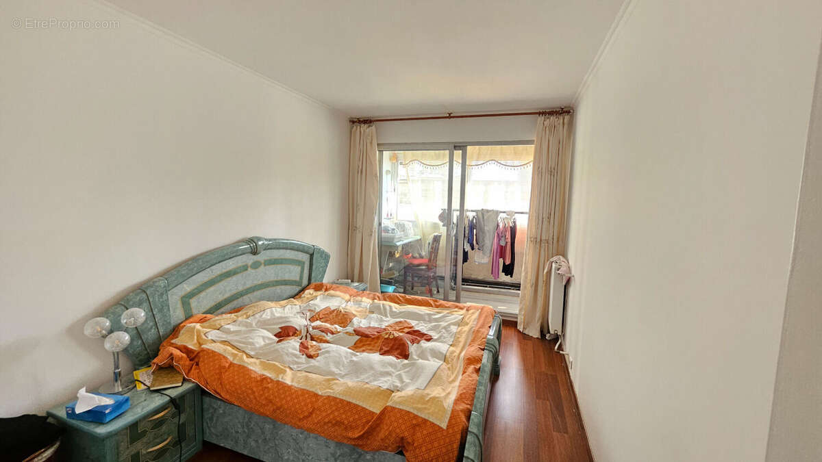 Appartement à LA COURNEUVE