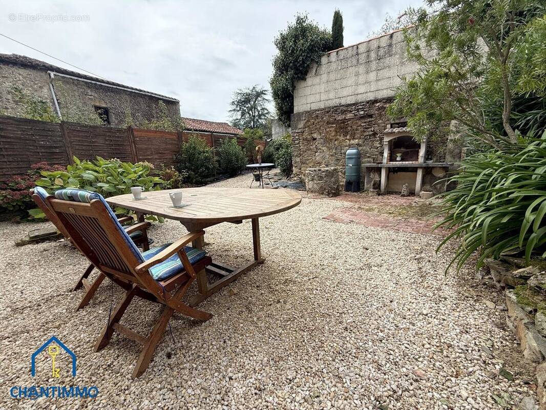 Maison à MOUILLERON-EN-PAREDS